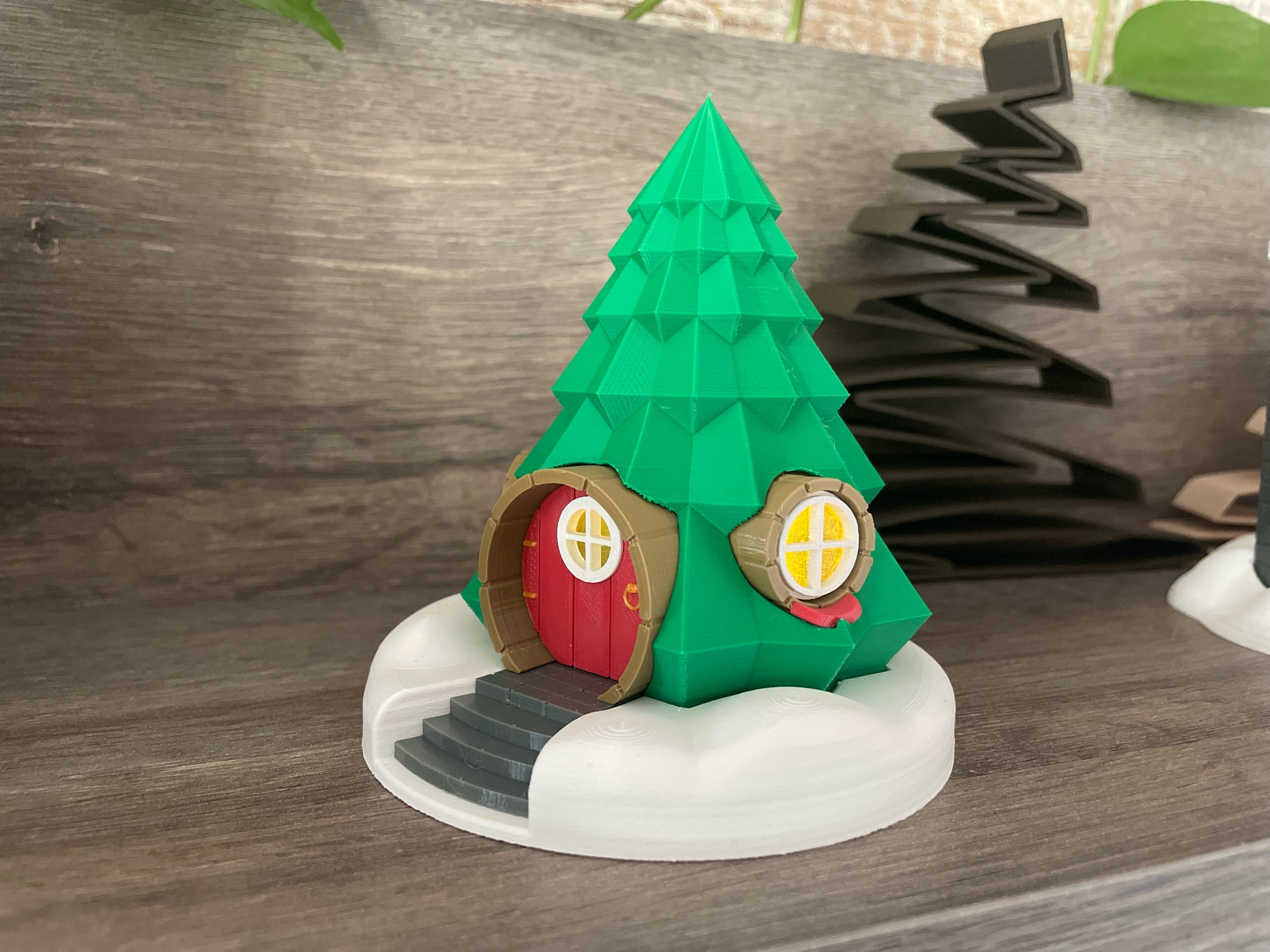 🧚♀️ Maison de fée lumineuse en forme de sapin de Noël 🎄 (imprimée en 3D)