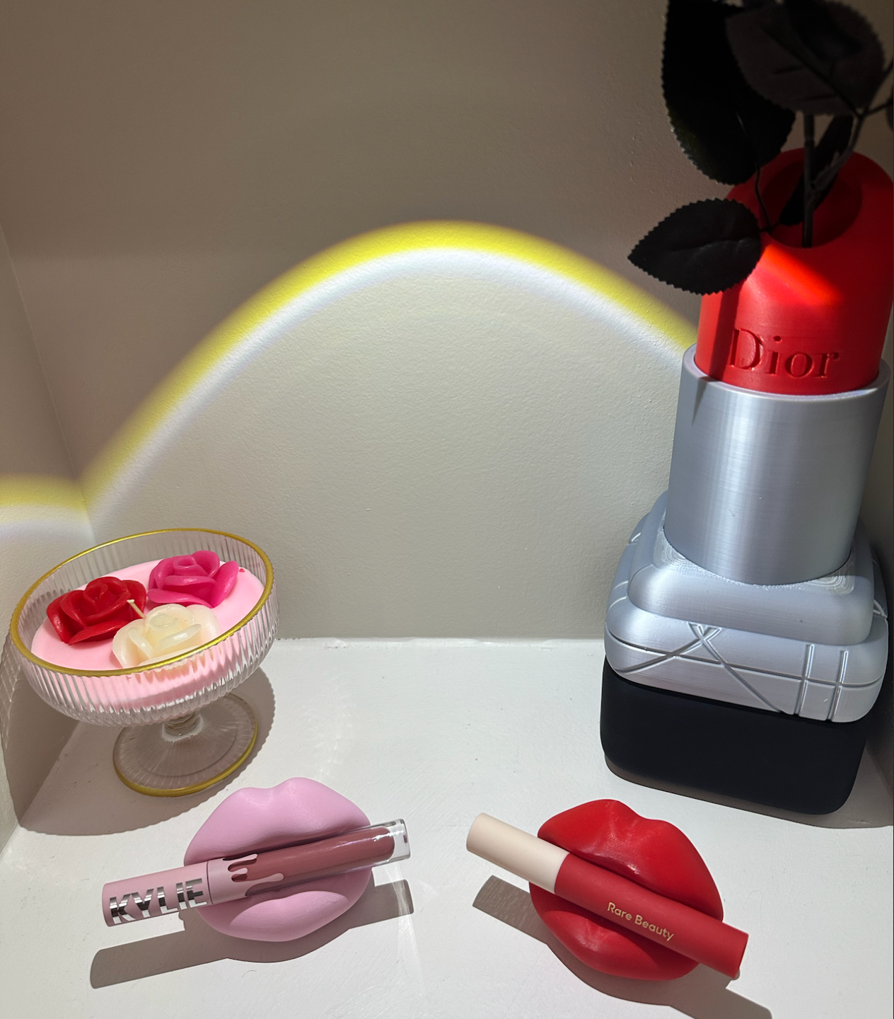 🌹 Vase Dior & Lèvres porte-rouge à lèvres 3D – Pièces uniques et élégantes ! 🌹