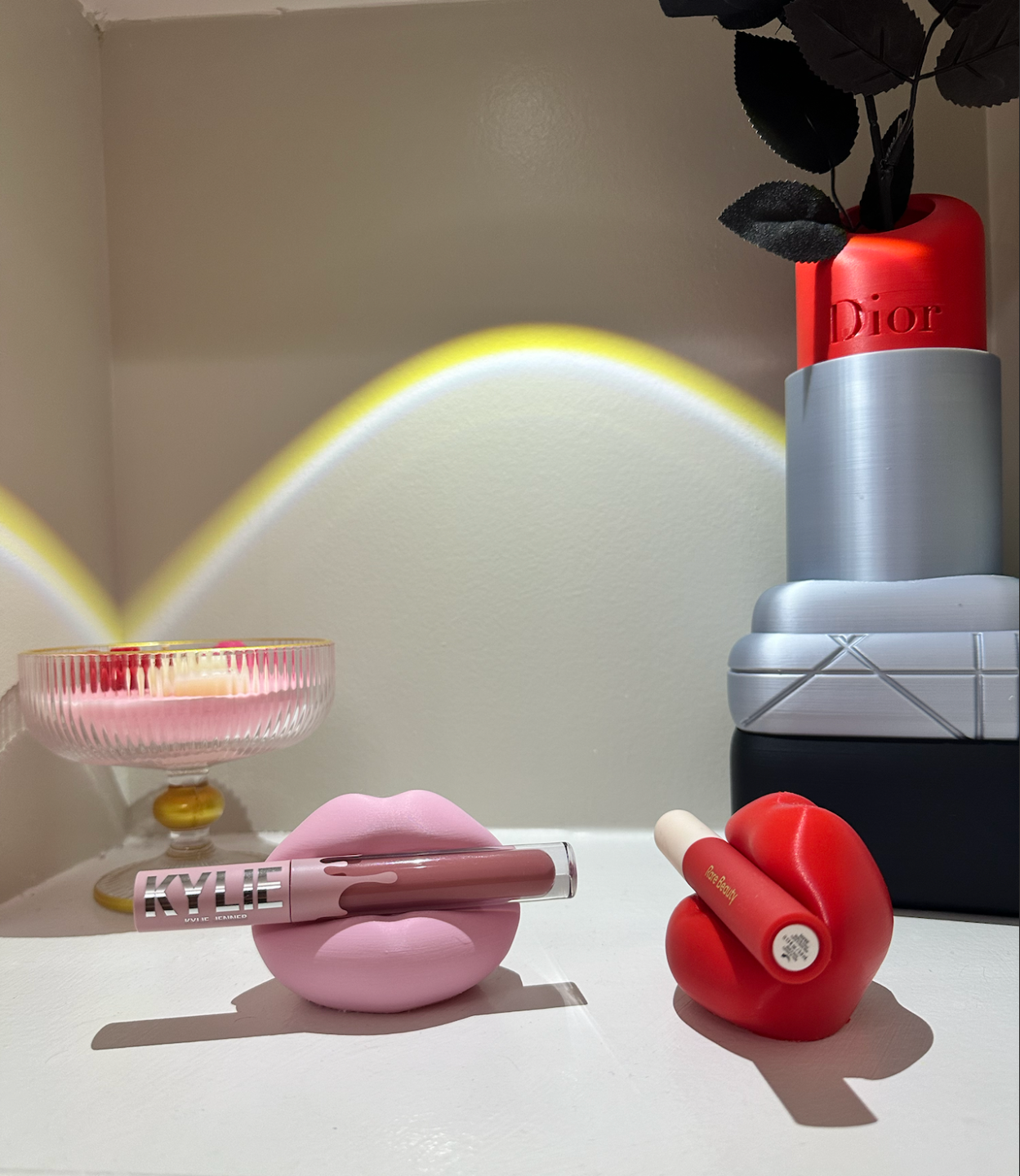 🌹 Vase Dior & Lèvres porte-rouge à lèvres 3D – Pièces uniques et élégantes ! 🌹