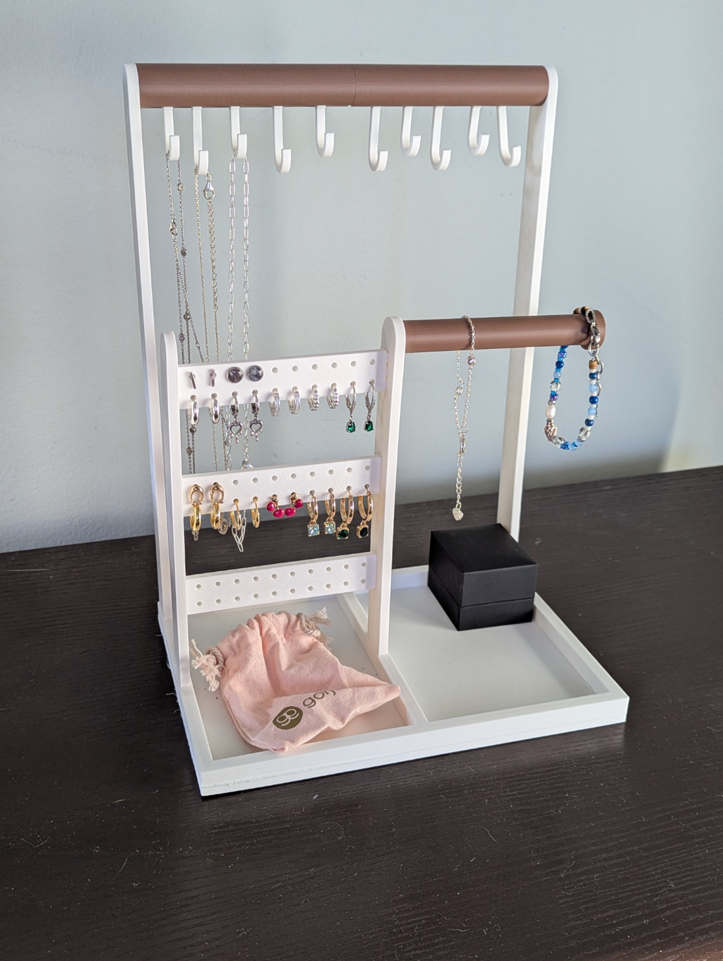 💍 Organisateur de bijoux imprimé en 3D – Personnalisable et unique !