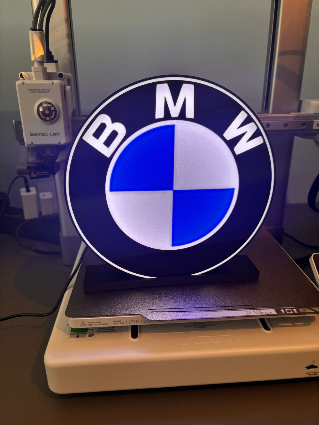 💡 Boîte à lumière BMW – Impression 3D personnalisée 🔧