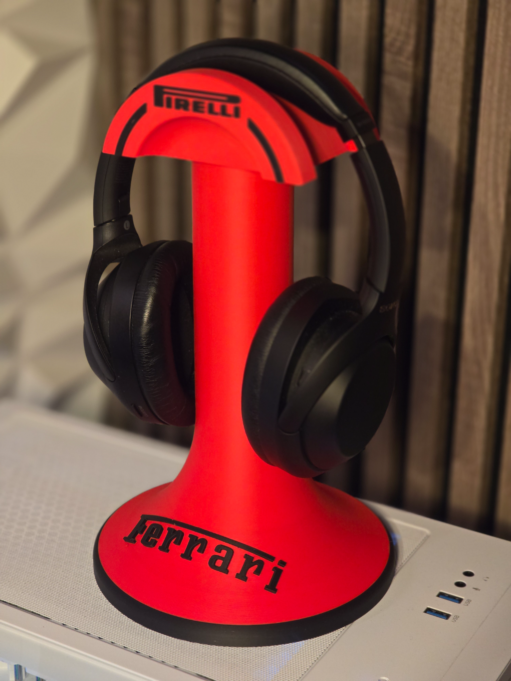 🏎️ Support de Casque Ferrari – Impression 3D Premium 🏎️
