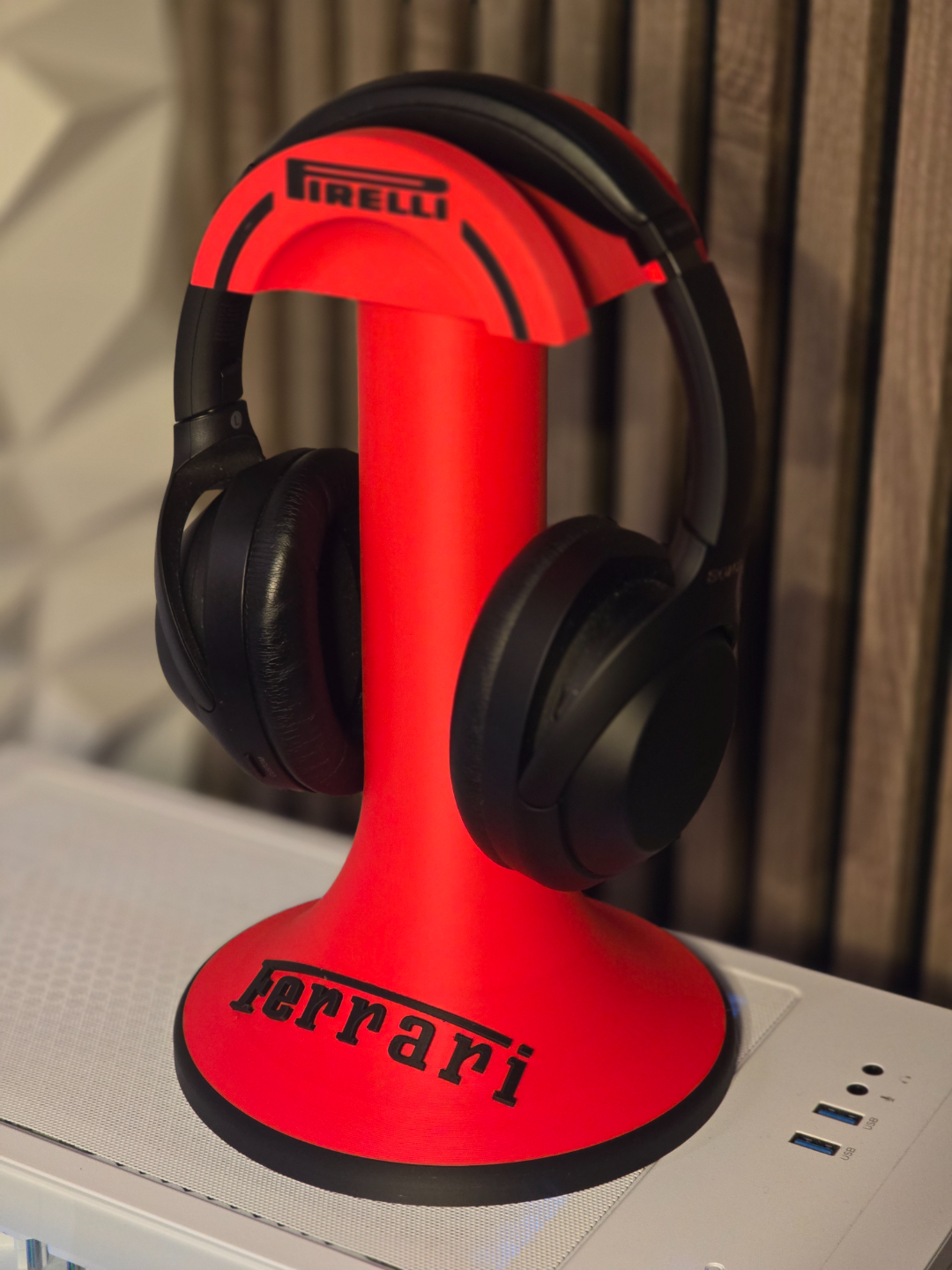 🏎️ Support de Casque Ferrari – Impression 3D Premium 🏎️