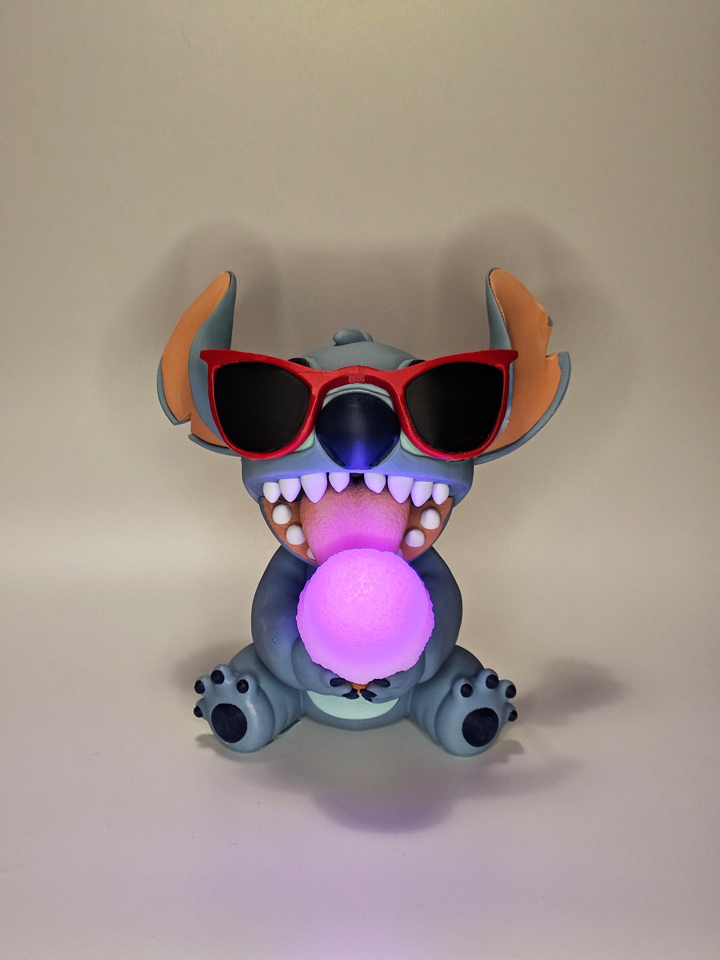 🧊 Figurine 3D – Stitch avec glace et lunettes de soleil 😎🍦