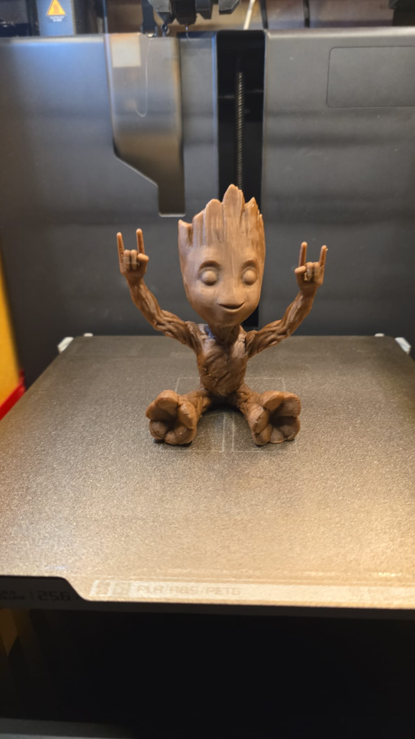 🌱 Figurine Groot assise – Impression 3D artisanale