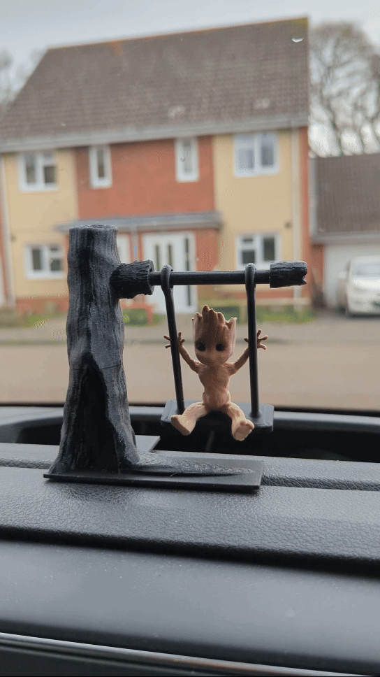 🌿 Groot se balance ! – Balançoire 3D personnalisable