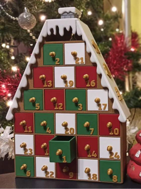 🎄 Calendrier de l’Avent en forme de maison – Fabrication artisanale 3D 🎁