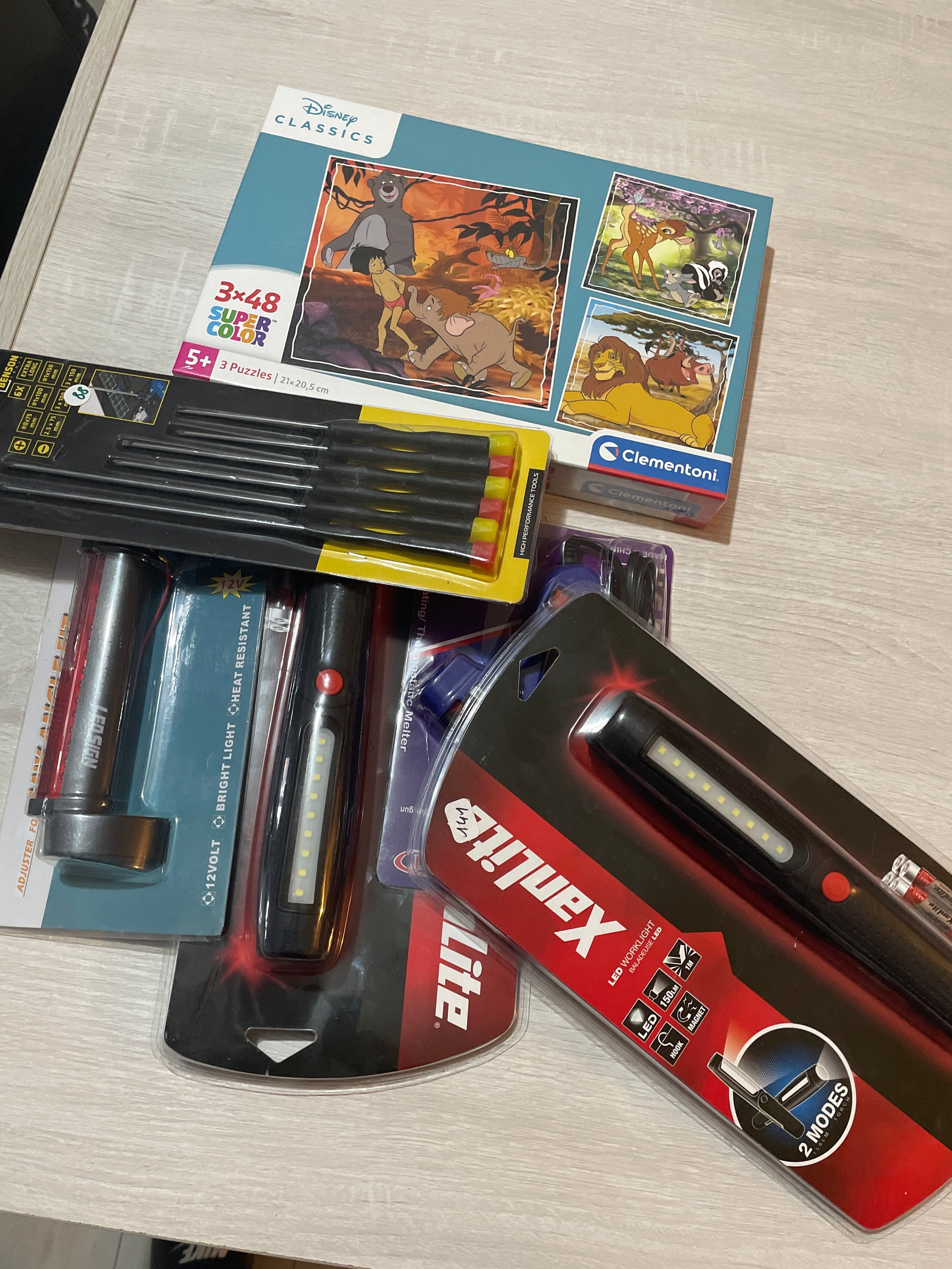 Lot outil est puzzle