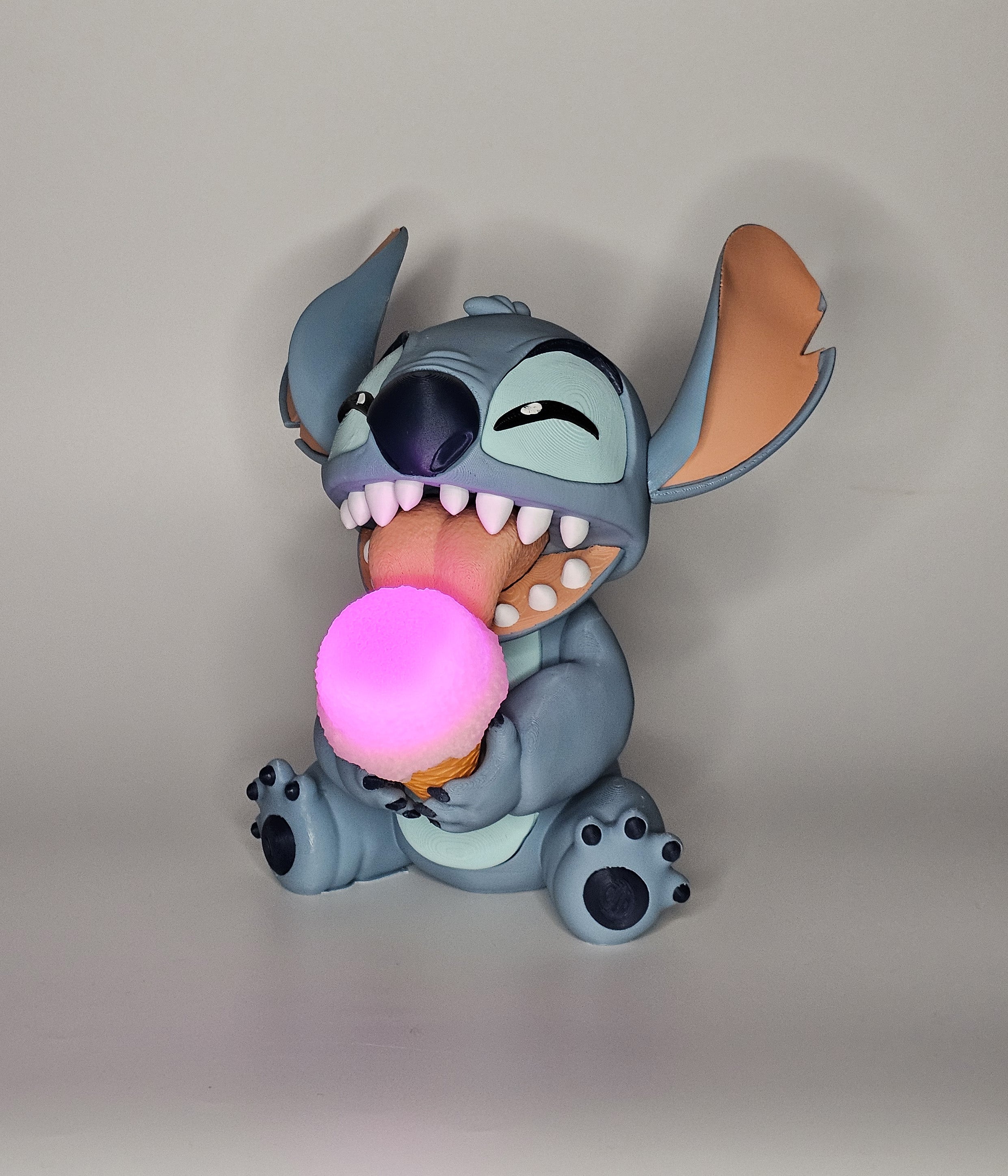 🧊 Figurine 3D – Stitch avec glace et lunettes de soleil 😎🍦