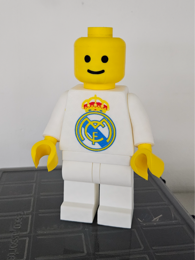 🧍‍♂️ Playmobil Géant Real Madrid – Impression 3D (20 cm)