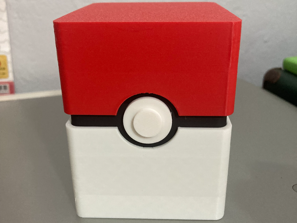 Boîte de Deck Pokémon 100 cartes avec protège-cartes