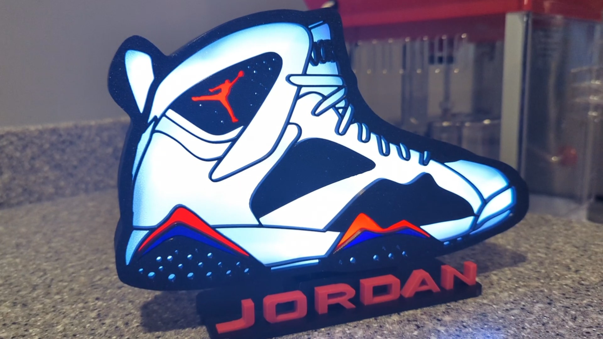 💡 Boîte à Lumière Air Jordan 7 – Décoration Sneakers Unique ! 👟✨