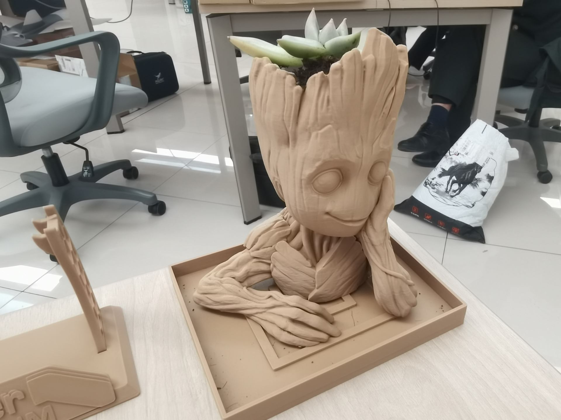 🪴 Petit vase Groot – Impression 3D artisanale 🪴
