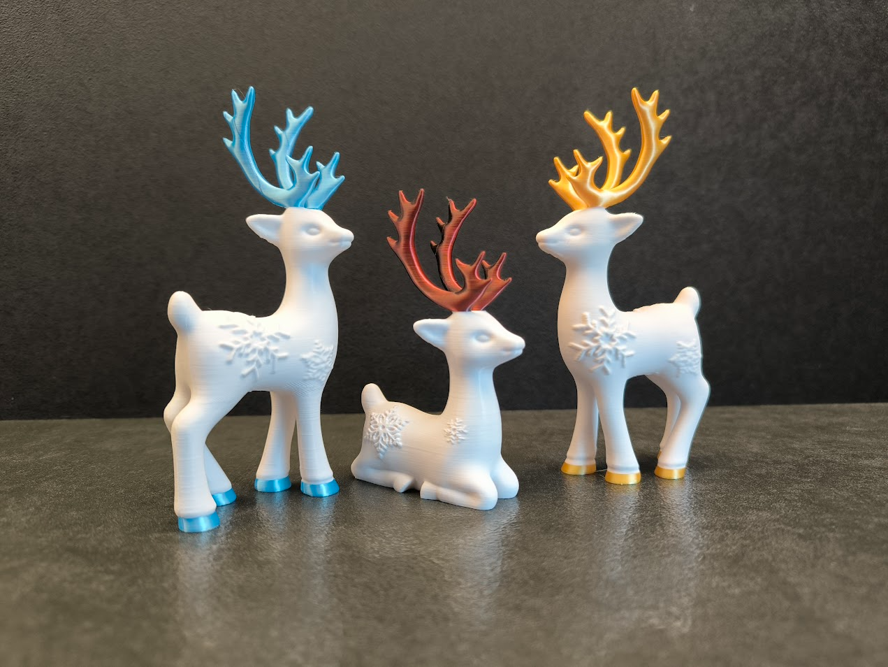 🦌 Figurines LOT DE 3 rennes en impression 3D – Couleurs personnalisables 🎄